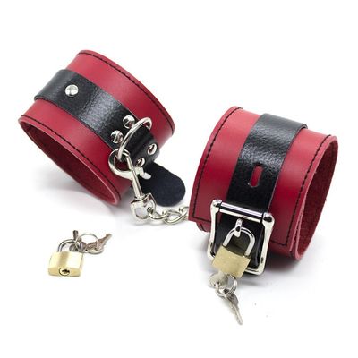 Adult Articles Genuine Leather Handcuffs Shackles Toys Bring Lock Shackles Appliances Male Use Couple bind Hand Sex Toy