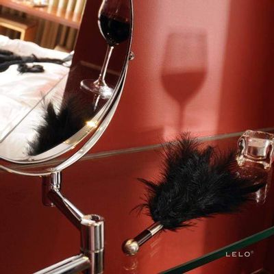 Lelo - Tantra Feather Teaser (Black)